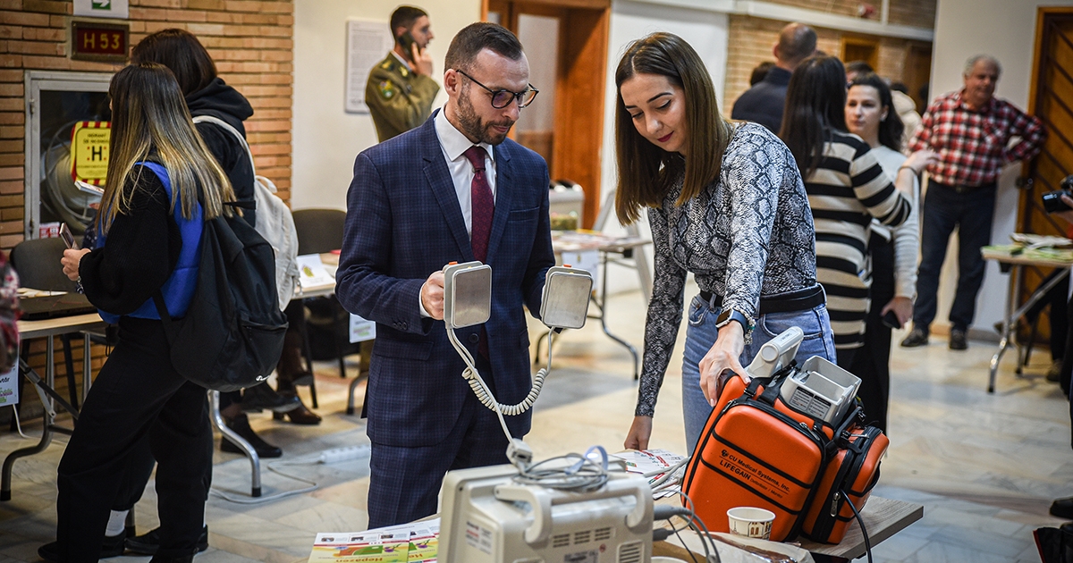 Közelebb hozták az olykor távolinak tűnő közszféra világát